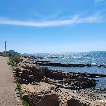 Au Calme Avec Piscine, 600 M De La 펜션