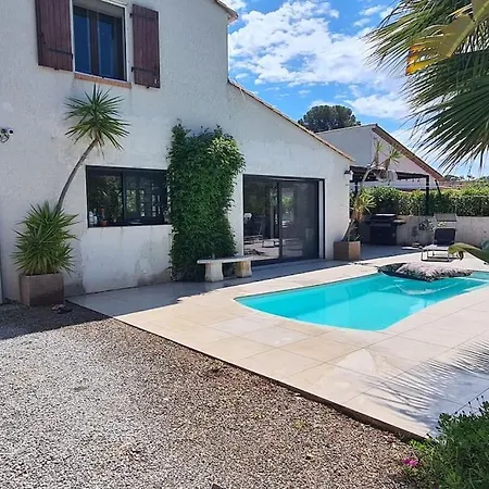Au Calme Avec Piscine, 600 M De La Casa vacanze