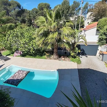 Au Calme Avec Piscine, 600 M De La Ferienhaus