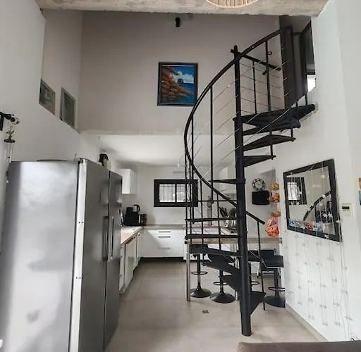 Ferienhaus Au Calme Avec Piscine, 600 M De La