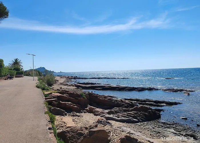 Au Calme Avec Piscine, 600 M De La Ferienhaus