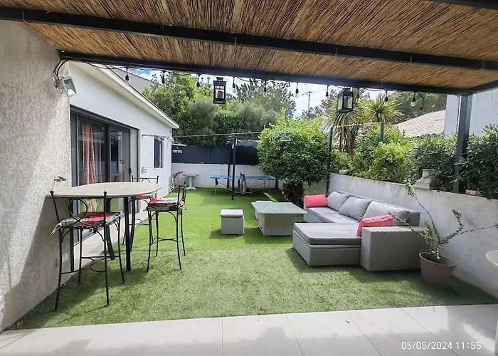 Au Calme Avec Piscine, 600 M De La *